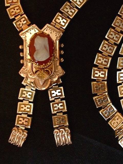 MAGNIFICENT Carved CAMEO Antique Victorian Necklace BOOKCHAIN Gold Filled Engravings & Repousse c.1860's! MAGNIFICENT Carved CAMEO Antique Victorian Necklace BOOKCHAIN Gold Filled Engravings & Repousse c.1860's!