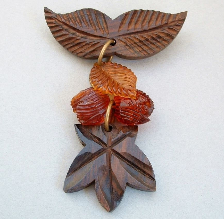 FABULOUS Carved Vintage WOOD Brooch Dangly Vintage Plastic Beads c.1940's, SALE, Free Shipping! FABULOUS Carved Vintage WOOD Brooch Dangly Vintage Plastic Beads c.1940's, SALE, Free Shipping!