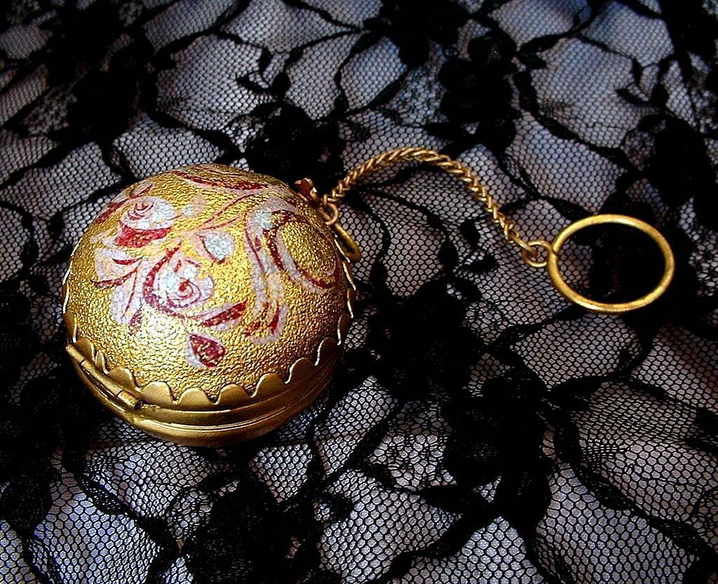 RARE Antique VICTORIAN Chatelaine PURSE Dance Coin Change Case Rose Motif c.1870's! RARE Antique VICTORIAN Chatelaine PURSE Dance Coin Change Case Rose Motif c.1870's!