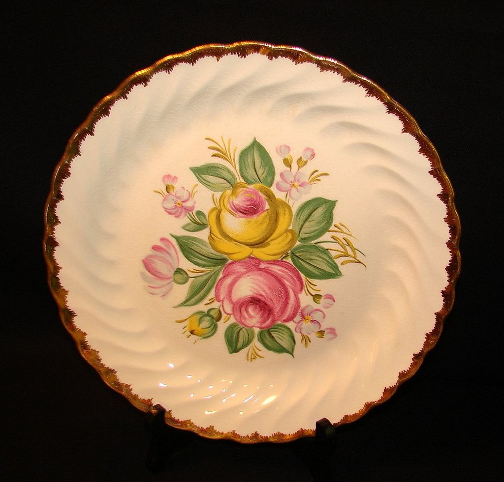 Royal China "Quban Royal" Dinner Plate - Ten (10) Available Royal China "Quban Royal" Dinner Plate - Ten (10) Available