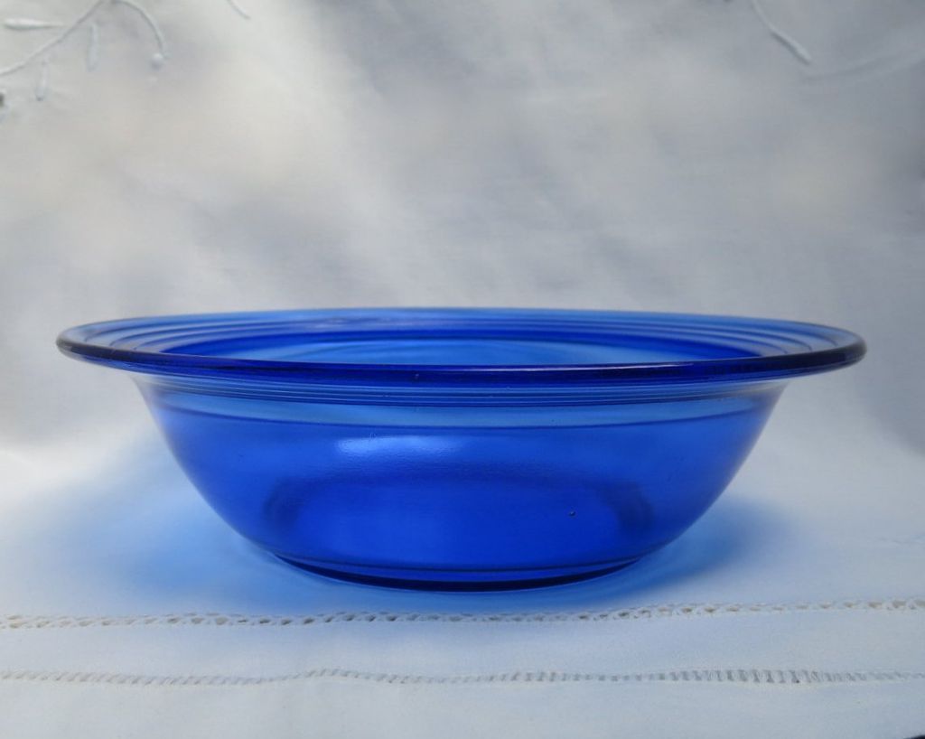 Hazel Atlas Moderntone Cobalt Blue Master Berry Bowl Hazel Atlas Moderntone Cobalt Blue Master Berry Bowl
