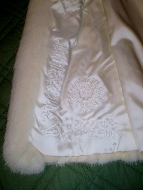 Full Length White Mink Fur Coat with Detachable Mink Hood Full Length White Mink Fur Coat with Detachable Mink Hood