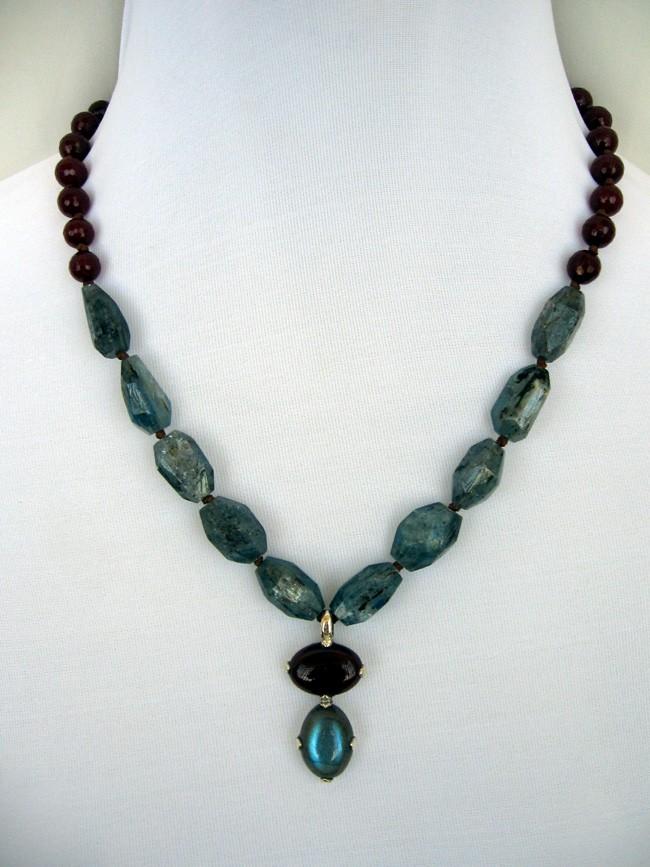 In vogue fashion jewelry. Contemporary necklace. Upscale jewelry. In vogue fashion jewelry. Contemporary necklace. Upscale jewelry.
