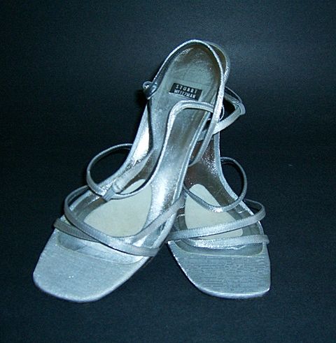 Stuart Weitzman Sling Back Heels Stuart Weitzman Sling Back Heels