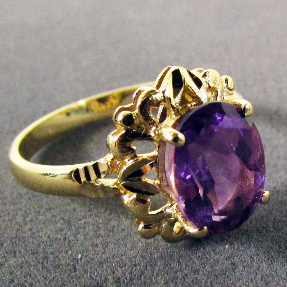 Beverly Hills Gold 14K Yellow Gold Amethyst Ring Size 7 1/4 from 4sot ...