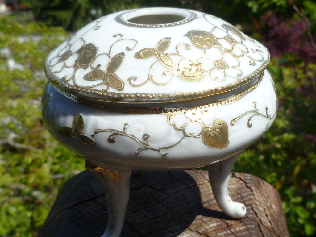 Vintage Porcelain Gold Moriage Hair Receiver from historique on Ruby Lane