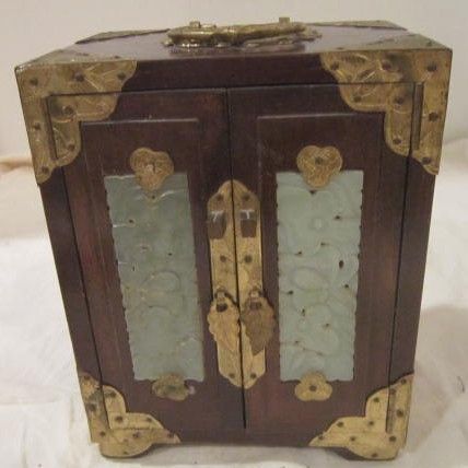 Vintage Wooden Jewelry/Music Box with Carved Stone Inlay from ...