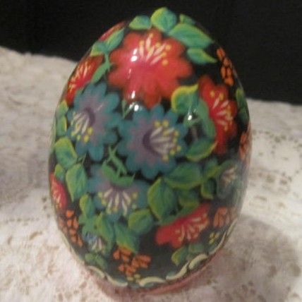 Vintage Russian Egg with Hand Painted Girl with Shawl from ...