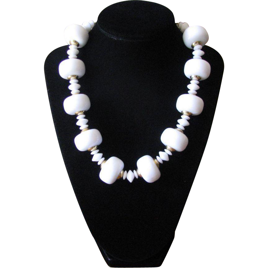 Vintage 1960's Chunky White Beaded Choker Necklace from ...