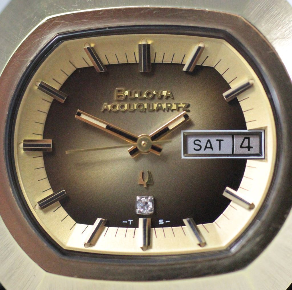 1973 Bulova Accuquartz Very Rare Gold Plated Large Oval Vintage Men's ...