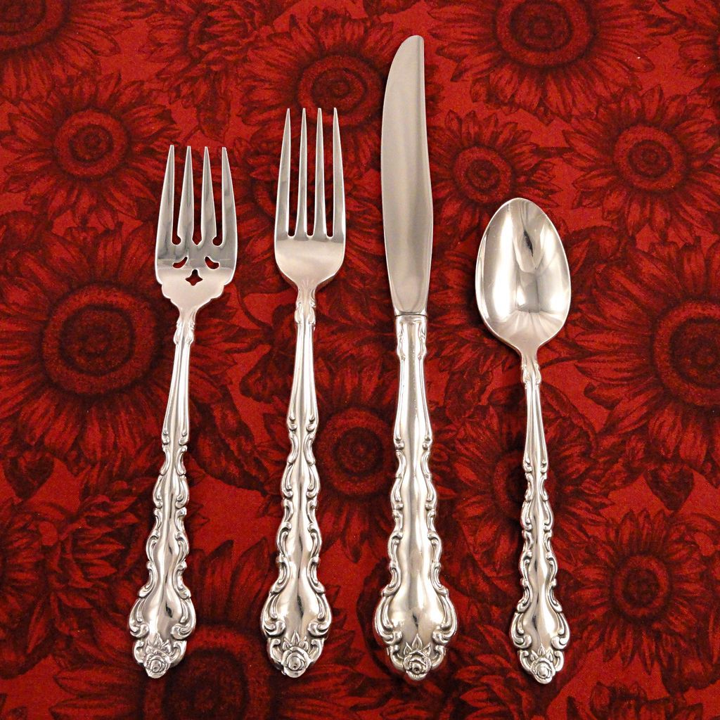 Oneida Community BEETHOVEN Silverware Set Vintage 1971 Silver Plate ...