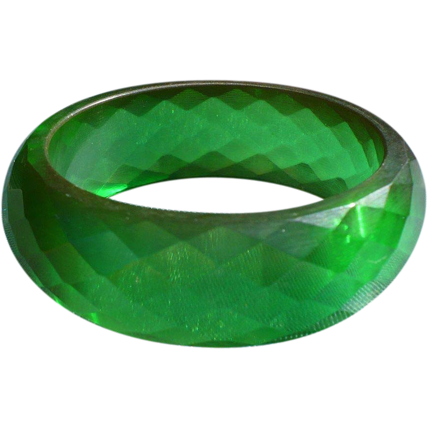 Bakelite Green Facet Bracelet from looluus on Ruby Lane