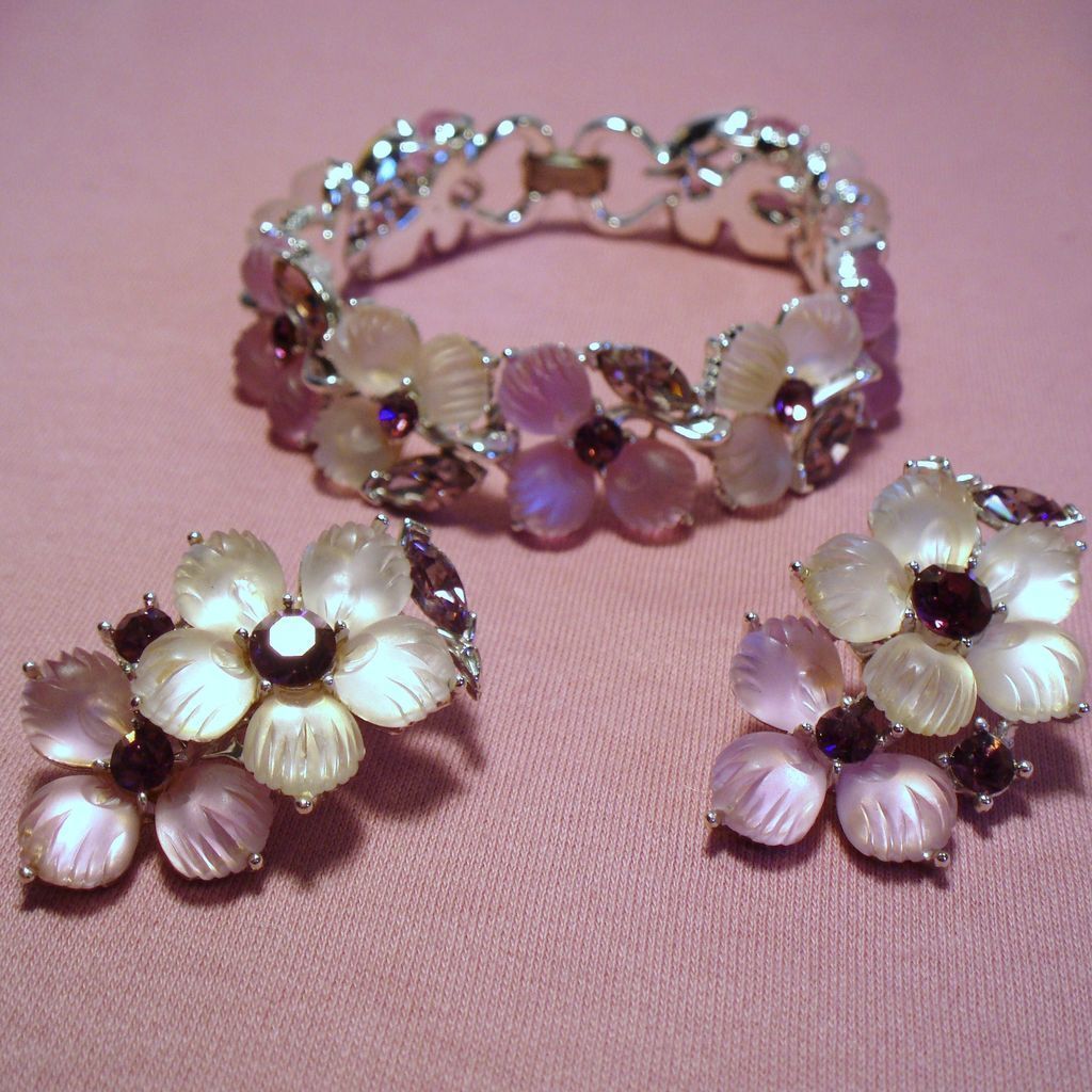 Vintage Lisner Lavender Lucite & Rhinestone Bracelet Earrings Demi from ...